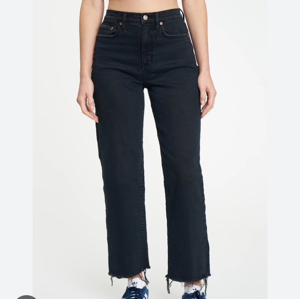 Daze Distressed Cropped Jeans